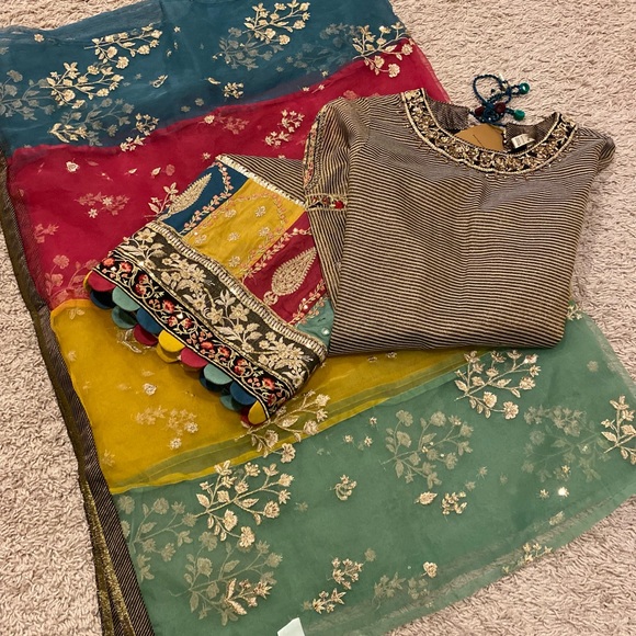 Preloved as good as new beautiful Ethinic small 2 pc - Picture 2 of 5